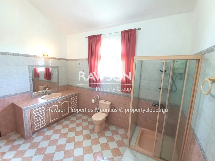 Belle Maison De 4 Chambres | Grand Jardin | À 10 Min À Pied De La Plage | Pointe Aux Canonniers