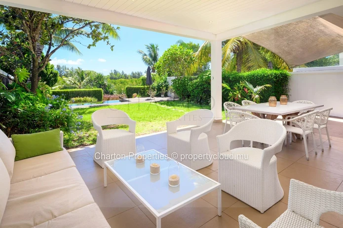 4-bedroom apartment between light, privacy and sunsets