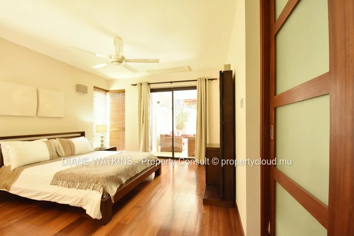 Beachfront Ground-Floor Apartment