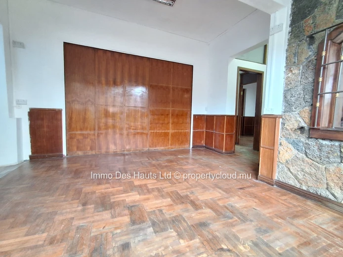 Commercial Space for rent Quatre Bornes
