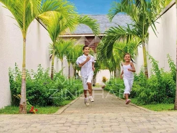 5 Bedroom Villa