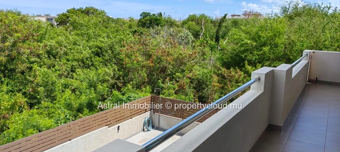 Exclusivity at Astra-l Residence Intimate residence with only 6 apartments – Green Creek area 