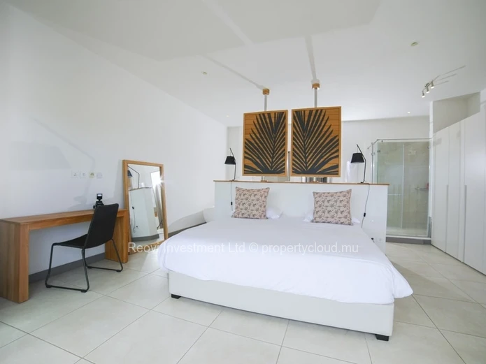 EXCEPTIONAL 4 Beds Beachfront Panoramic Sea-View Penthouse in Tamarin