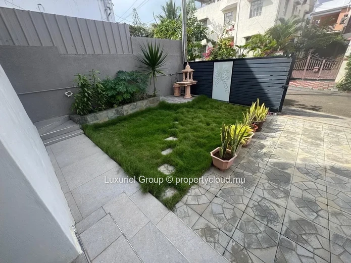 Superbe villa moderne 3 chambres avec piscine – Trou aux Biches