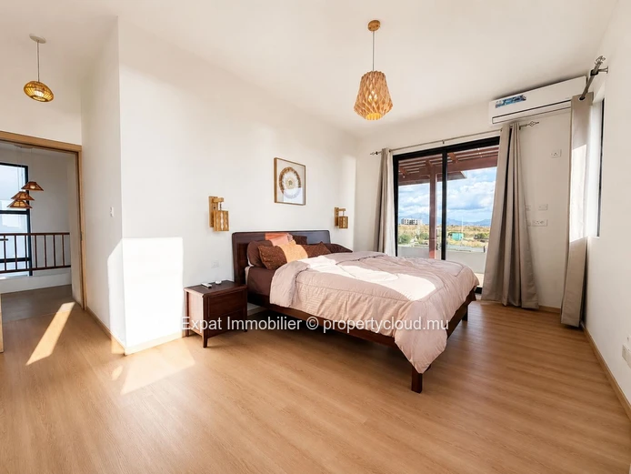 Stunning Brand-New 5-Bedroom Villa with Infinity Pool and Ocean Views – Ocean Side, Flic-en-Flac