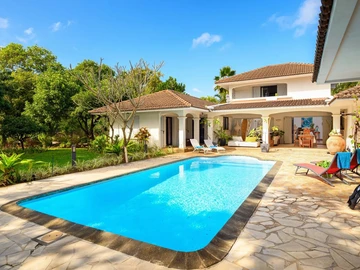 4 Bedroom Villa