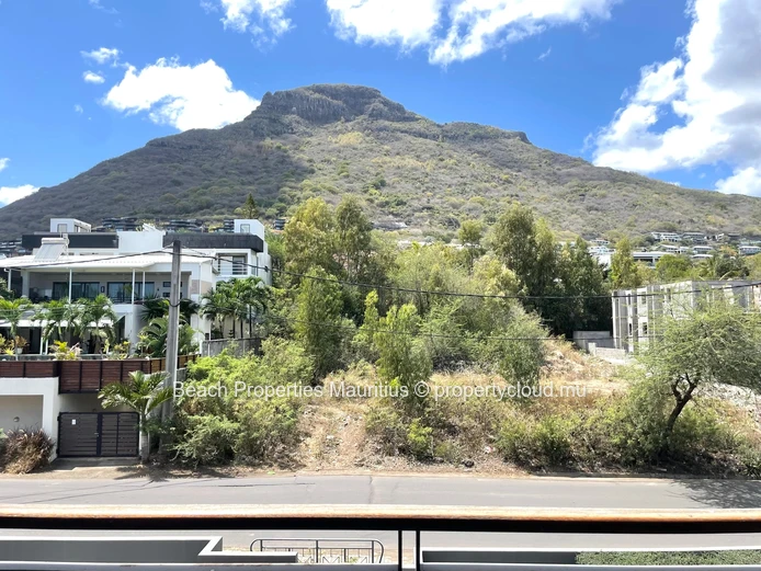 54m² Core & Shell | Balcony & Mountain View