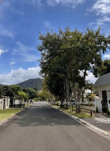 FOR SALE – Superb 4-bedroom house in Gentilly Estate, Moka