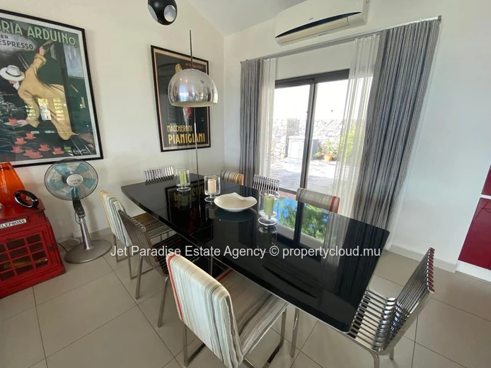 Luxurious RES Villa in Tamarin with Private Pool, Sea and Mountain Views - 320m² Living Area - 650m² Land - Fully Fur...