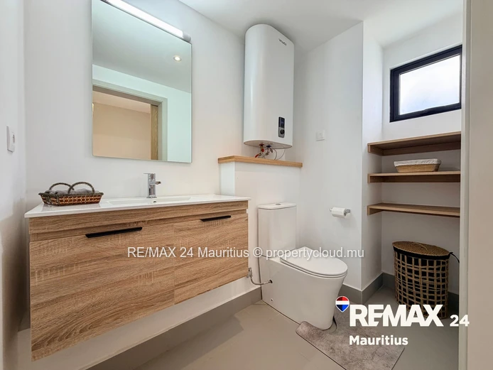 Elegant 3-Bedroom Furnished Apartment in Telfair