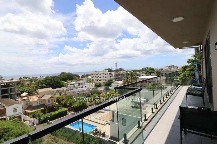 Modern Coastal Living – Elegant Fully Furnished Apartment at 3 mins from Flic en Flac Beach