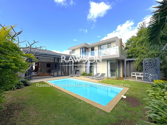 4 Bedroom Villa | Garden And Pool | Pds | Pereybere | Accessible To Foreigners | Usd