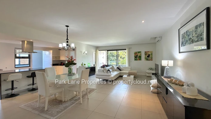 Appartement de 3 Chambres en Location – À 2 Pas de la Plage de La Preneuse