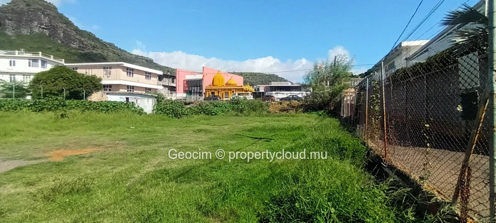 Port Louis Les Salines Cassis Residential plot of land 1718 sqm. Close to Motorway 1. (Sole Mandate)