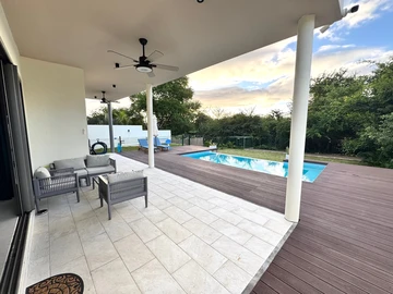 5 Bedroom Villa