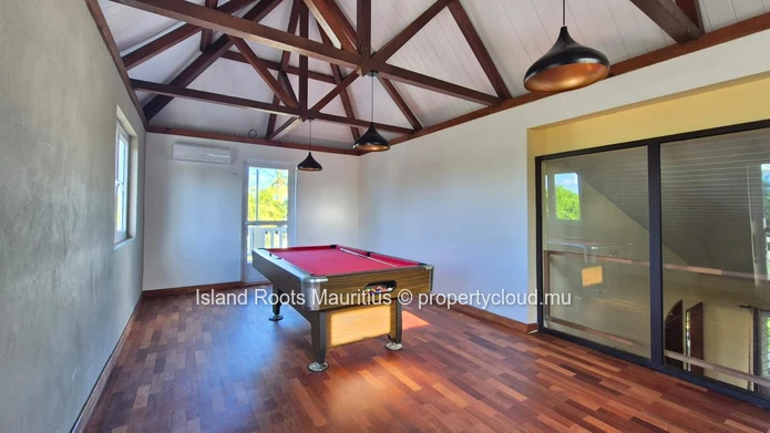 Beautiful villa for holiday rental, located in Pointe Aux Canonniers