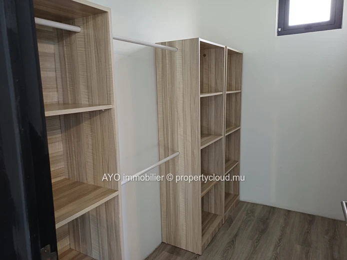 Exclusive property on sale -modern 4 beds home with pool in Pereybere