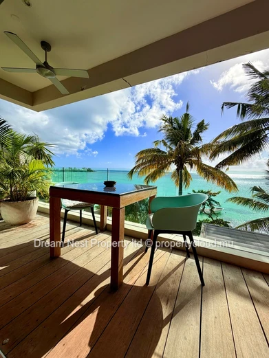Beachfront Penthouse | Péreybère, Mauritius