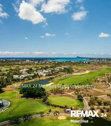Luxury Coastal Living in Mont Choisy Golf Estate
