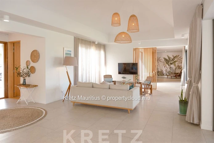 Entre réserve naturelle et golf : une villa contemporaine d'exception