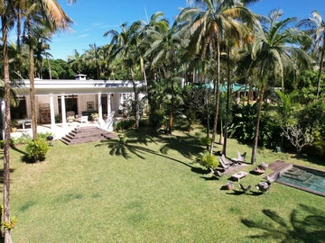 Ultimate Luxury : Colonial Home in Moka