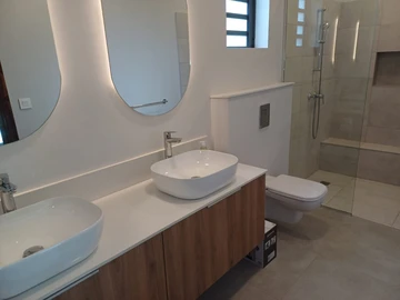 4 Bedroom Villa