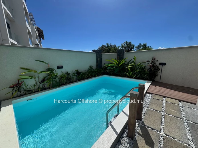 Spacieuse Villa de 3 Chambres avec Piscine Privée & Parking