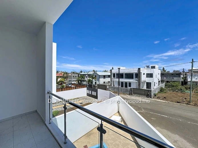 New House with Pool