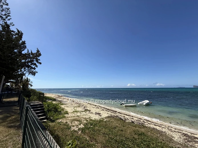 For Rent: Beachfront Villa with Private Pool in Pointe aux Canonniers, Mauritius