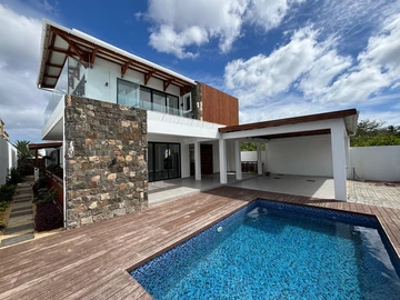 5 Bedroom Villa
