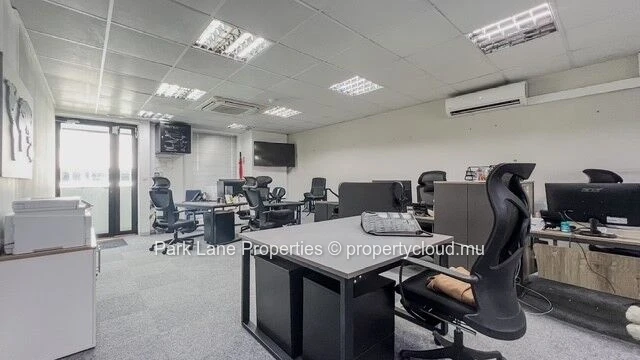 Espace de bureau premium au cœur du centre d’affaires d’Ebène