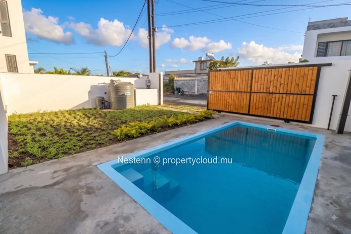 Maison moderne neuve de 3 chambres avec piscine à Fond du Sac, tout près de Grand Baie