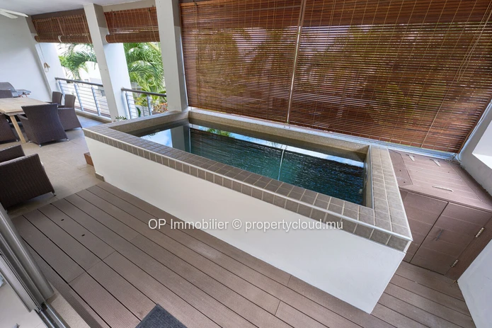 Appartement RES d exception à Bain Boeuf avec piscine privée et vue sur le lagon de Grand Baie