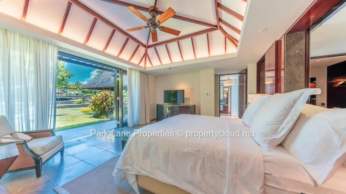 Luxury IRS Four Seasons Villa Suite with Private Pool, Golf & Ocean Views