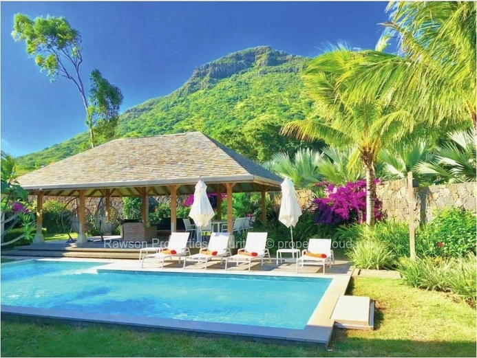 4 Bedroom Villa For Sale In Grande Rivière Noire