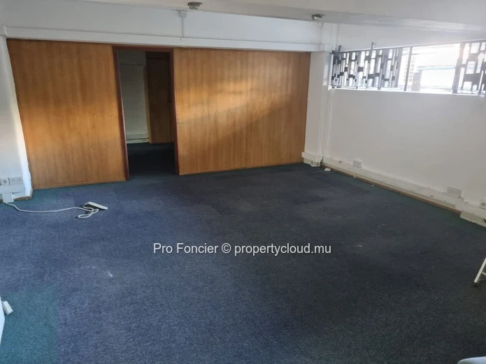 Office for rent in Port-Louis - 'Ideal Location'