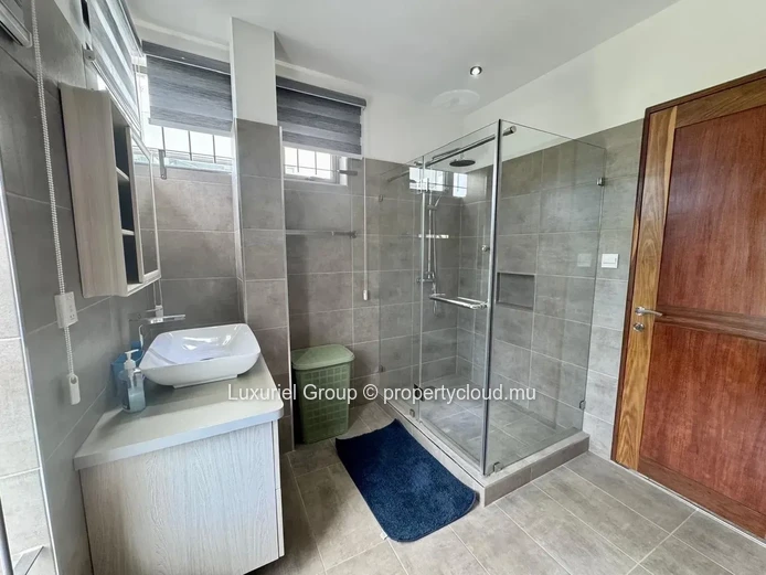 Villa contemporaine à louer – Grand Baie