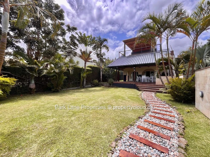 Maison contemporaine à vendre à Floréal – Emplacement d’exception
