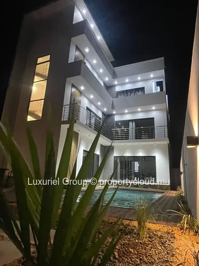 Magnifique appartement de 2 chambres dans une villa exclusive