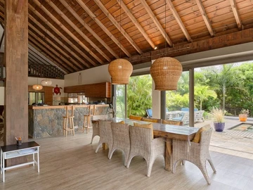 4 Bedroom Villa