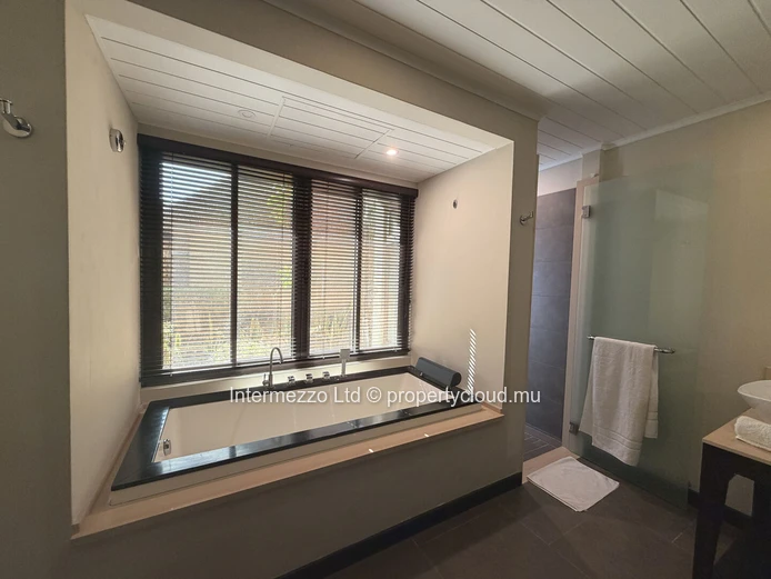 Grand Baie 2 bedrooms RES Apartment for Sale | Pool, Gym | 83m²