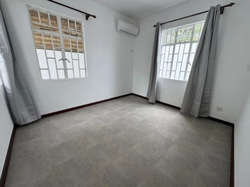 5 Bedroom Villa