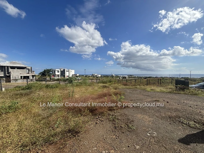 559m² Land for Sale in Flic en Flac Smart City, accessible to foreigners