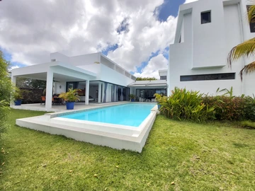 4 Bedroom Villa