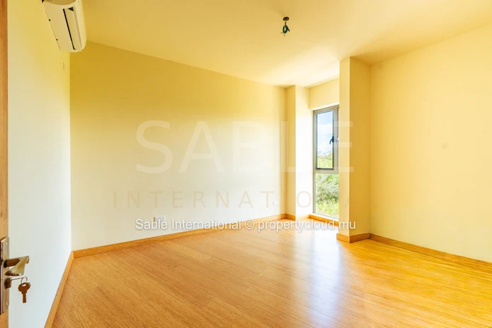 Appartement 3 chambres avec piscine à vendre à Flic en Flac