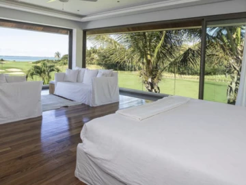 5 Bedroom Villa