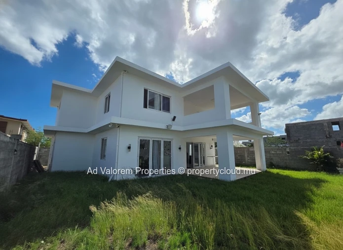 Maison a Vendre a Albion!