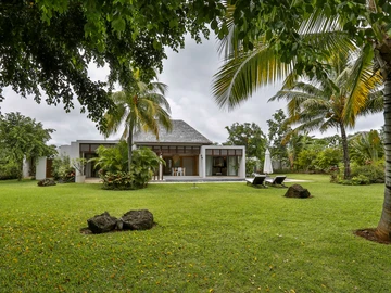 5 Bedroom Villa