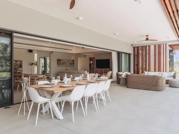 6 Bedroom Villa
