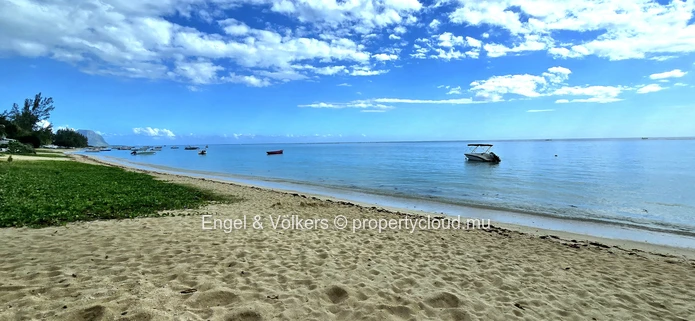 Fully Furnished 3-Bedroom Apartment with direct beach access